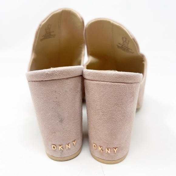 DKNY TAN SUEDE SLIP ON BLOCK HEEL MULES SANDALS WOMENS SZ 8.5 - Picture 3 of 6